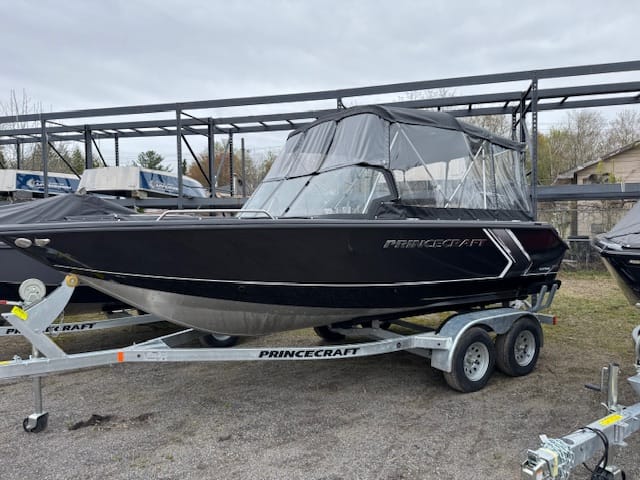 2025 PLATINUM 190 , 200HP V6 TANDEM